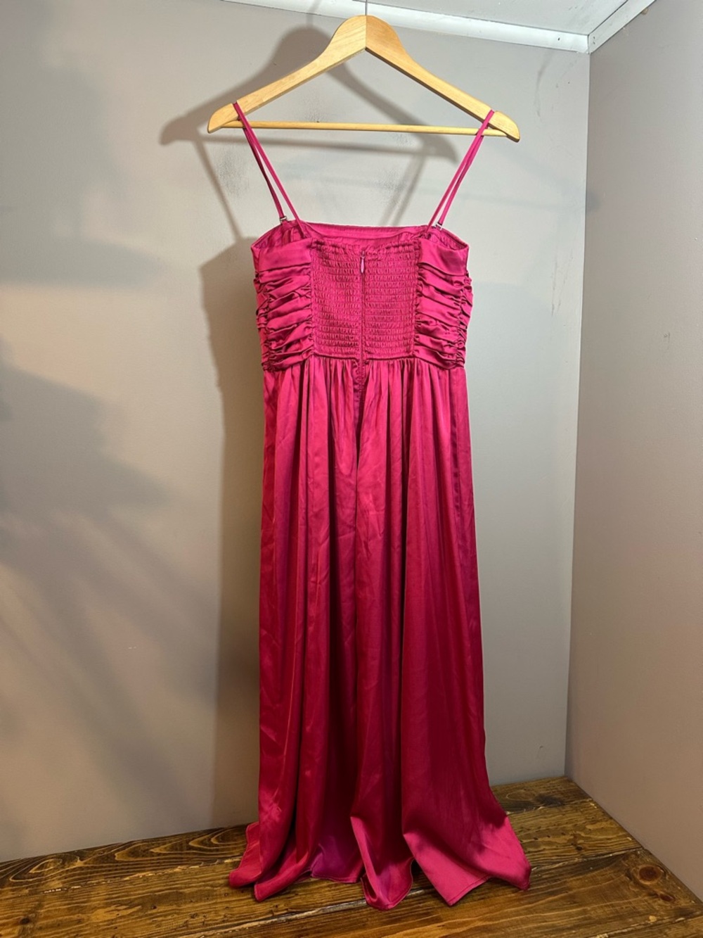 Abercrombie & Fitch Emerson ruched strapless midi dress Size Small - Picture 5 of 10